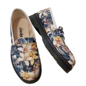 Floral Clogs Hawaiian Tropical Loafer Slide-on Shoes Size 7.5 Women’s Alaska